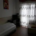 Hotel Lux 3*
