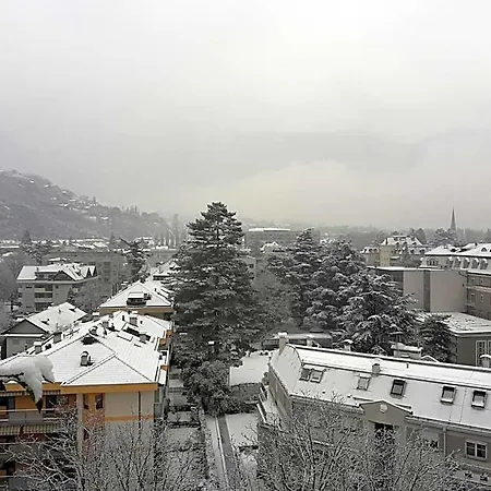 Lux Hotel 3*