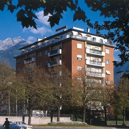 Hotel Lux 3*
